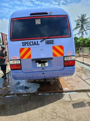 Toyota Coaster 2004 Blue