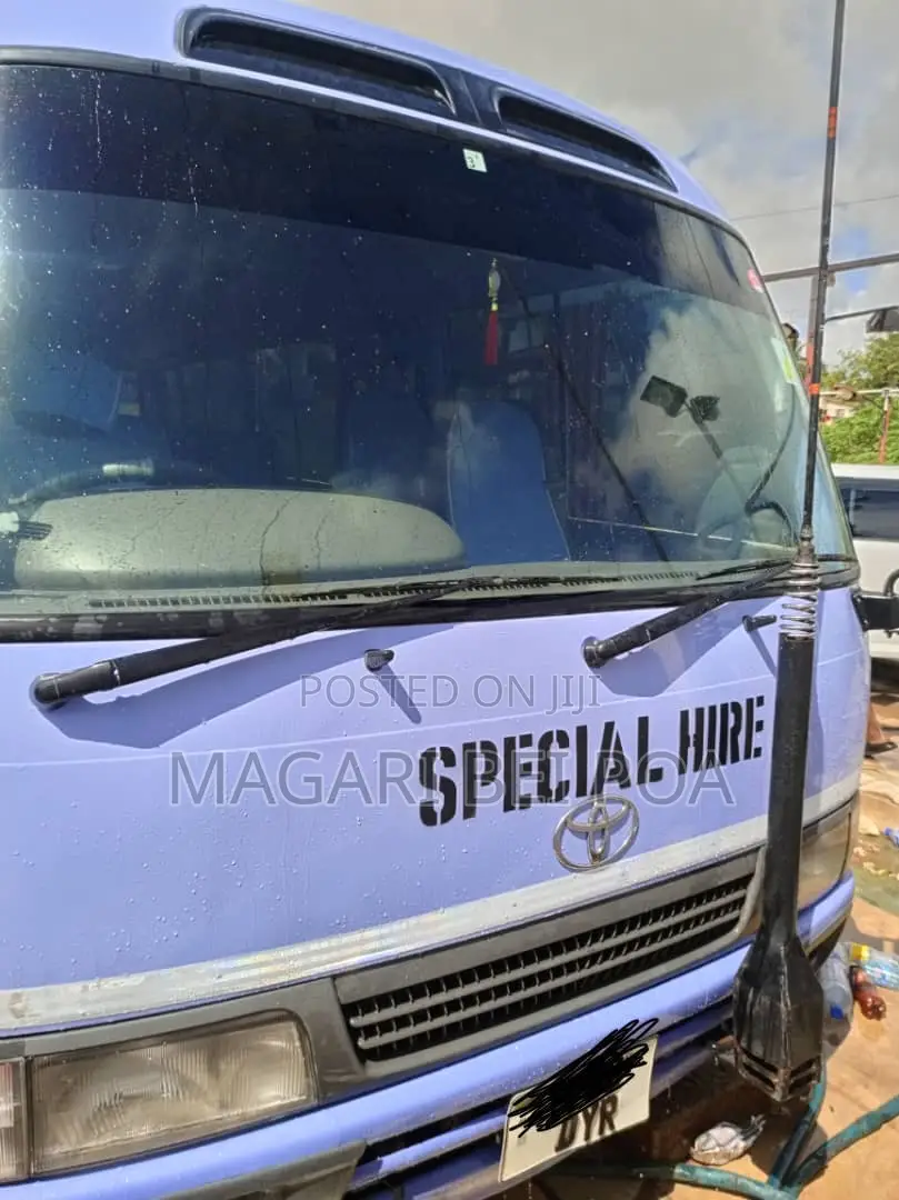 Toyota Coaster 2004 Blue