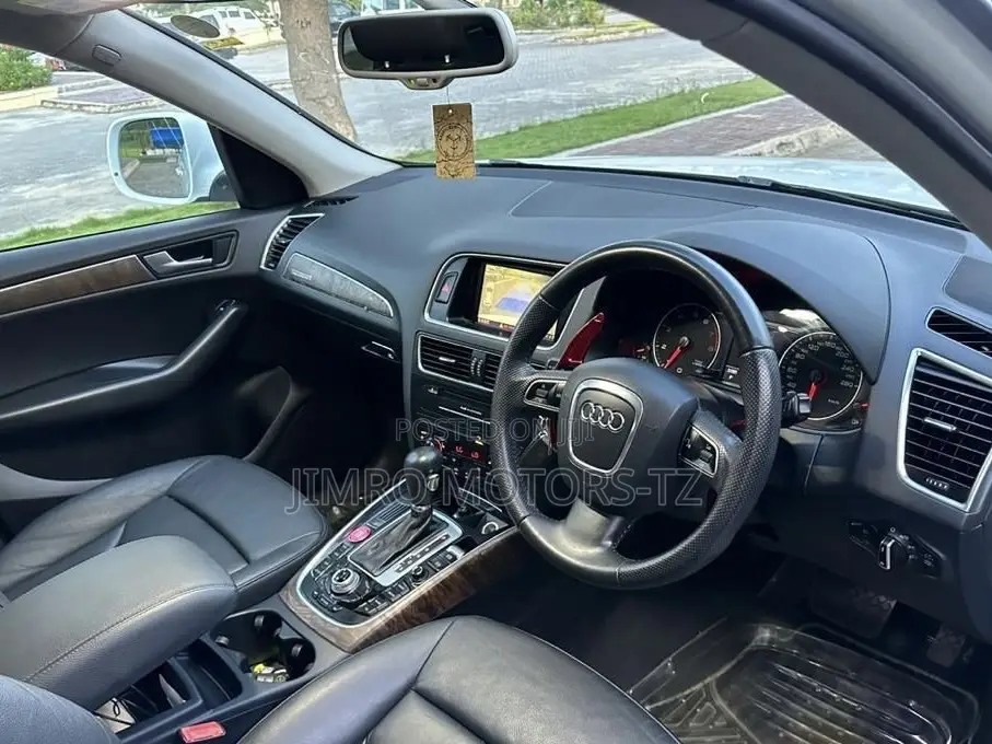 Audi Q5 2010 White