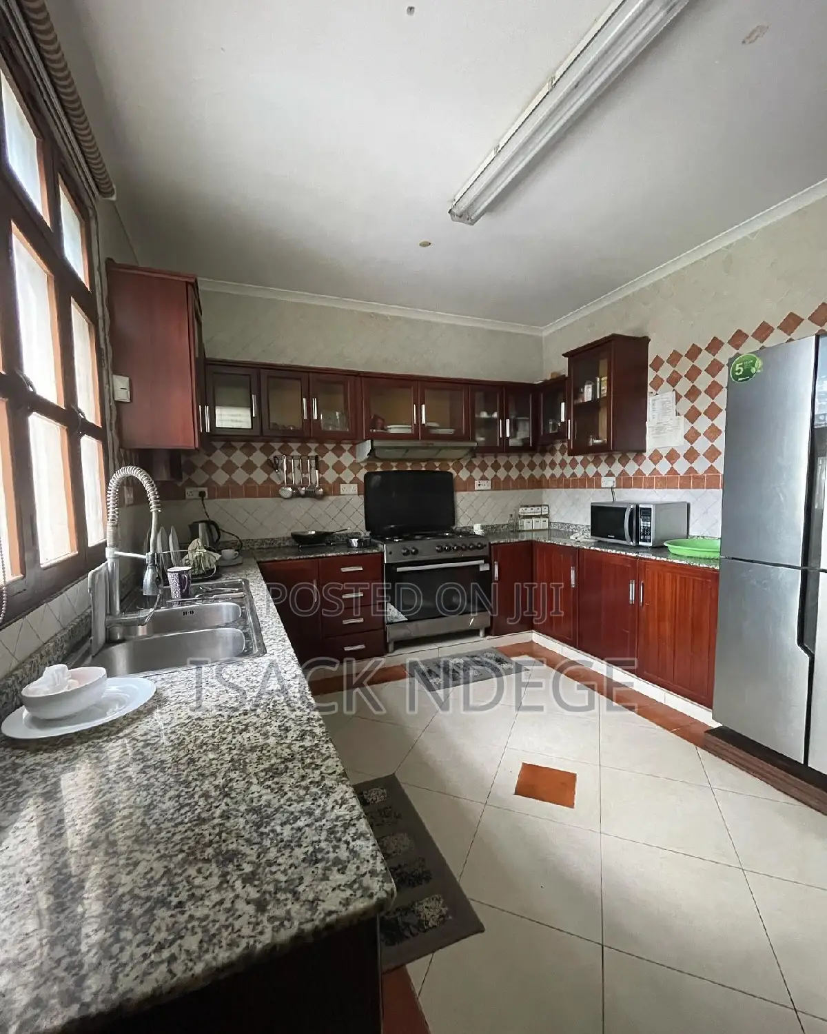 Furnished 5bdrm House in Bahari Beach, Kinondoni for rent