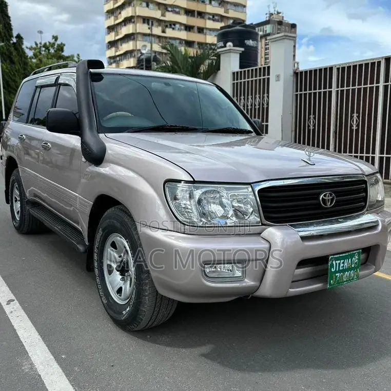 Toyota Land Cruiser 2001 Silver