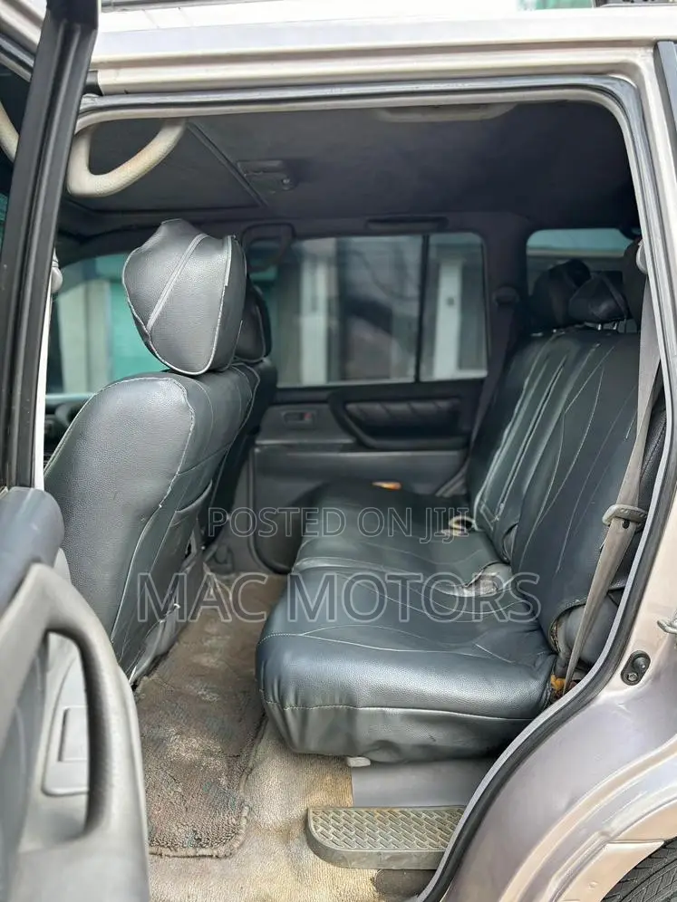 Toyota Land Cruiser 2001 Silver