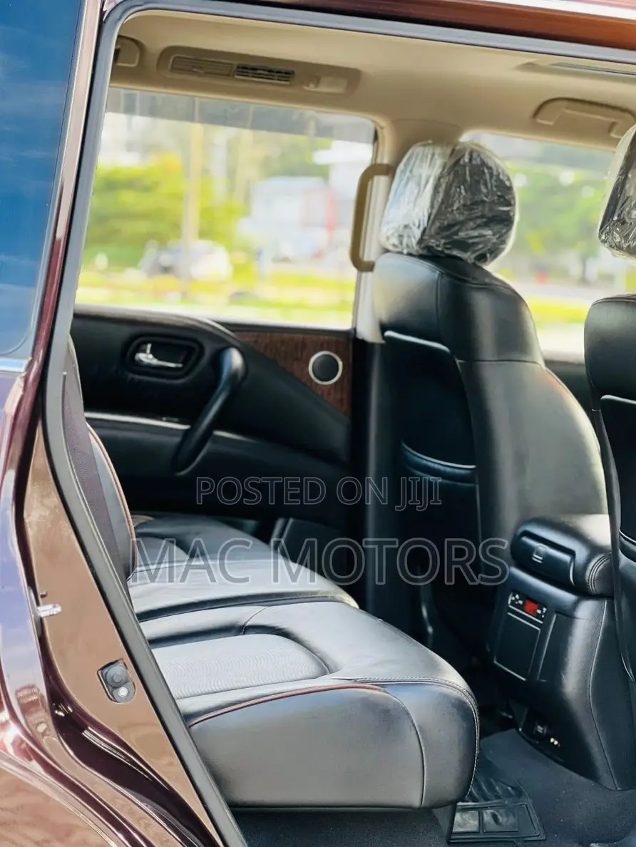 Nissan Patrol 2015 Burgundy