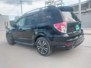 Subaru Forester 2010 Black