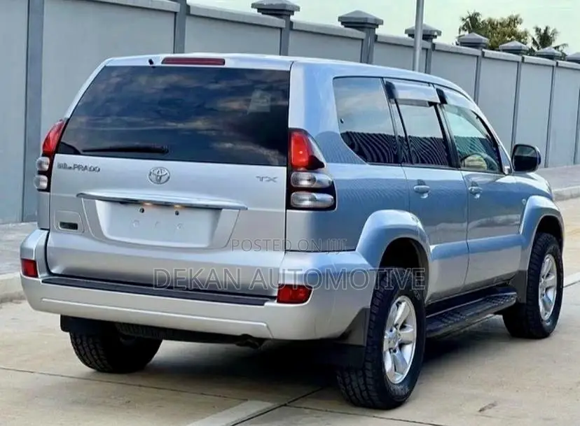 Toyota Land Cruiser Prado 3.0 D-4D 5dr 2006 Silver