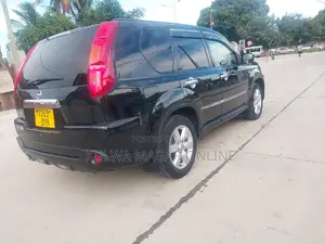 Nissan X-Trail 2010 Black