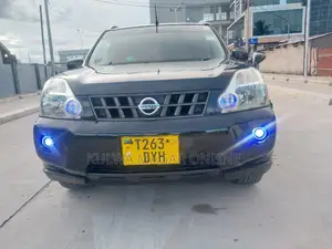 Nissan X-Trail 2010 Black