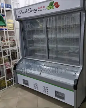 Supermarket Fridge Freezer Display