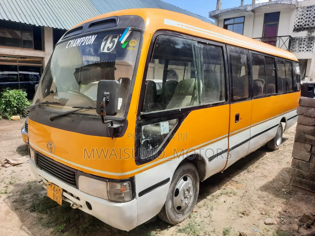 Toyota Coaster 1999 Orange