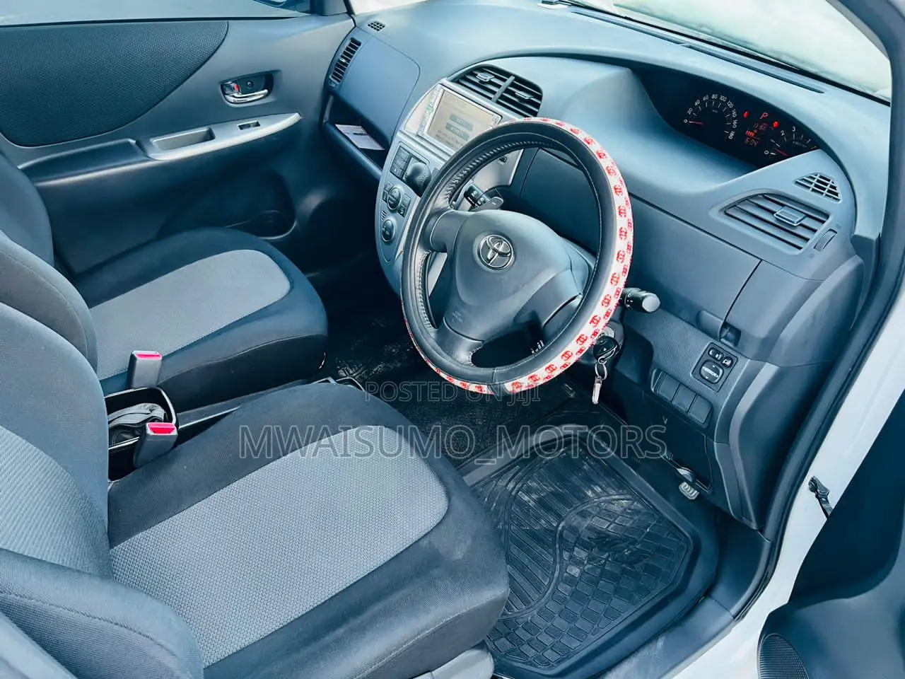 Toyota Ractis 2006 White