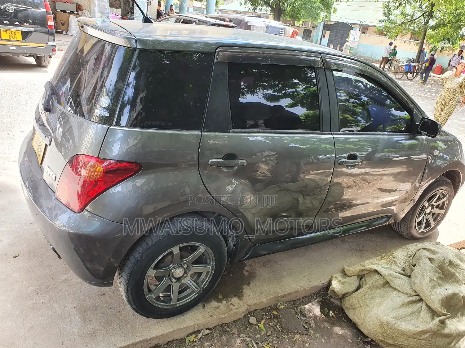 Toyota IST 2002 Gray