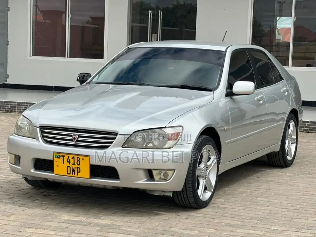 Toyota Altezza 2004 Silver