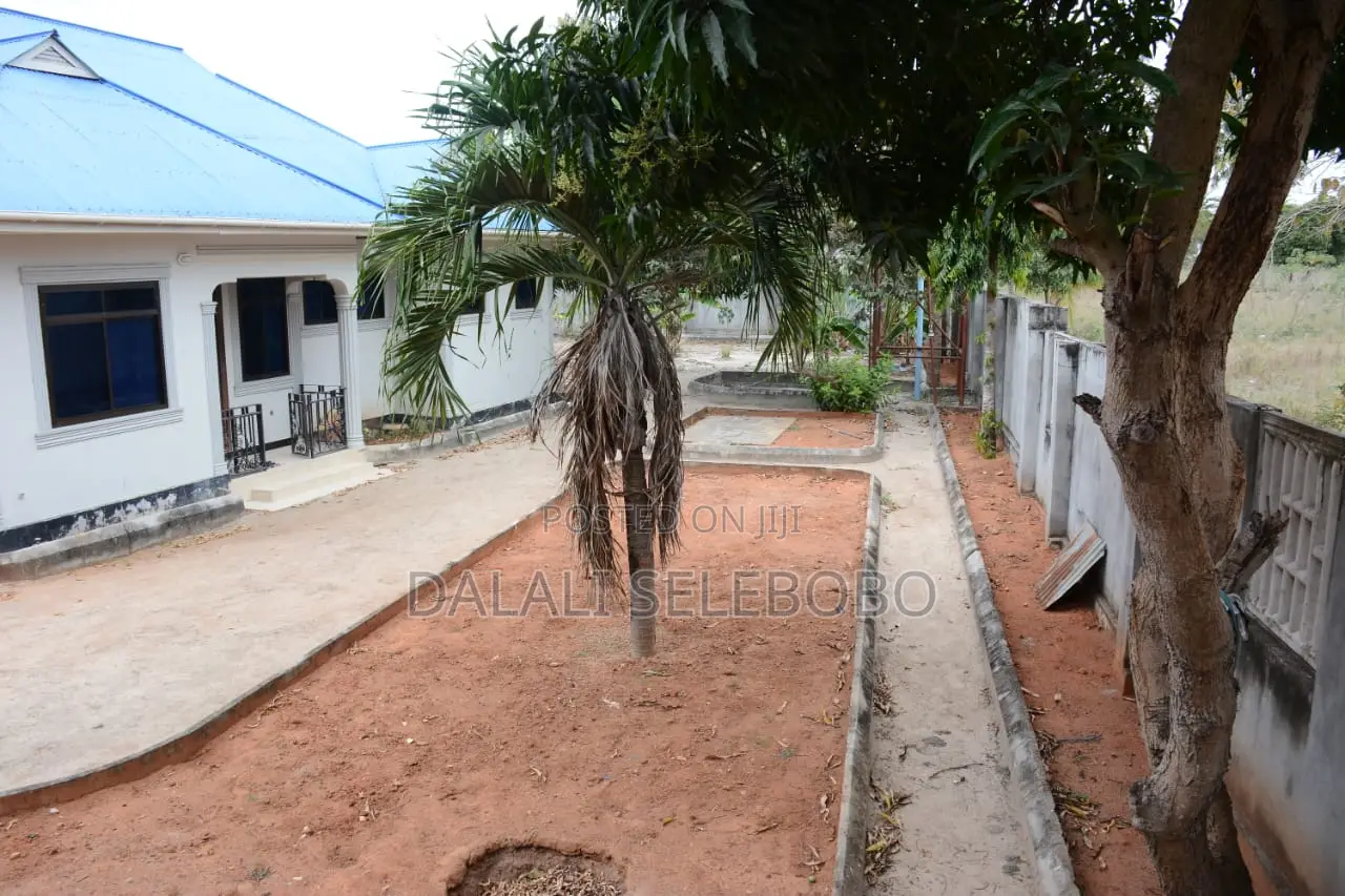 3bdrm Bungalow in Chanika for sale
