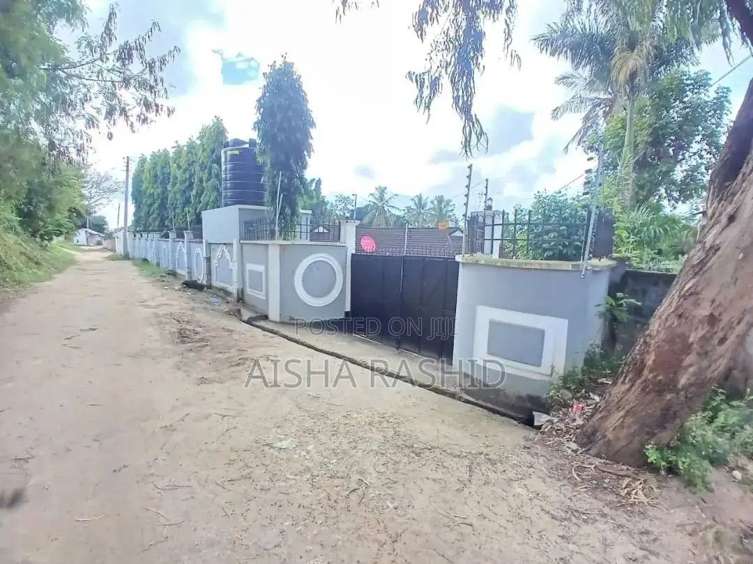 1bdrm Apartment in Kimara for rent