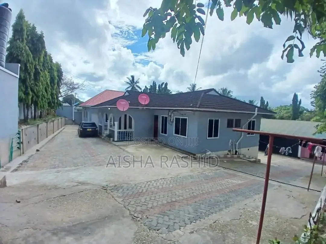 1bdrm Apartment in Kimara for rent