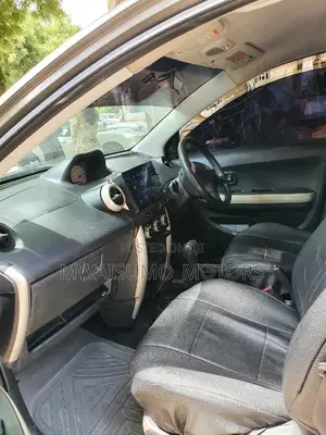 Toyota IST 2002 Gray