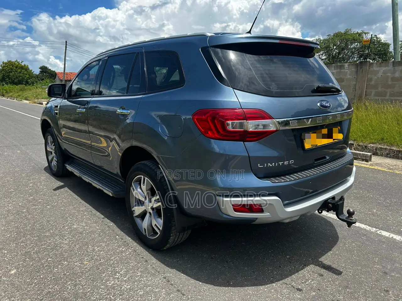 Ford Everest 2017 Blue