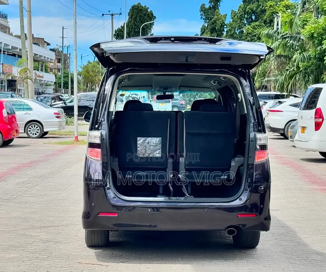Toyota Vellfire 2008 Burgundy