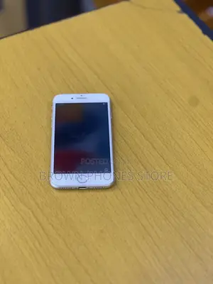 Apple iPhone 7 32 GB Silver