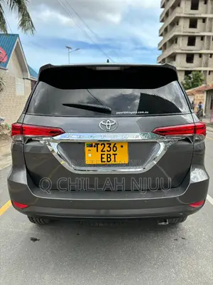 Toyota Fortuner 2018 Gray