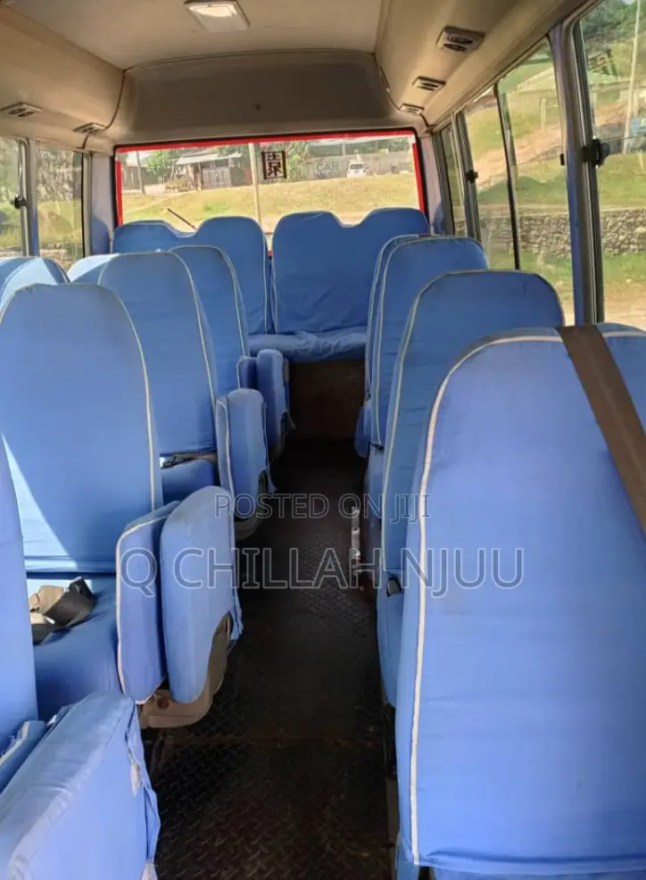 Toyota Coaster 2000 Blue