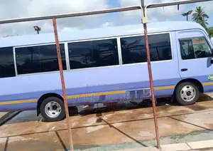 Toyota Coaster 2000 Blue