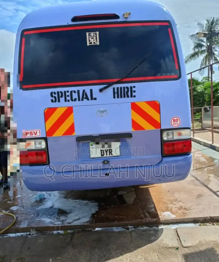 Toyota Coaster 2000 Blue