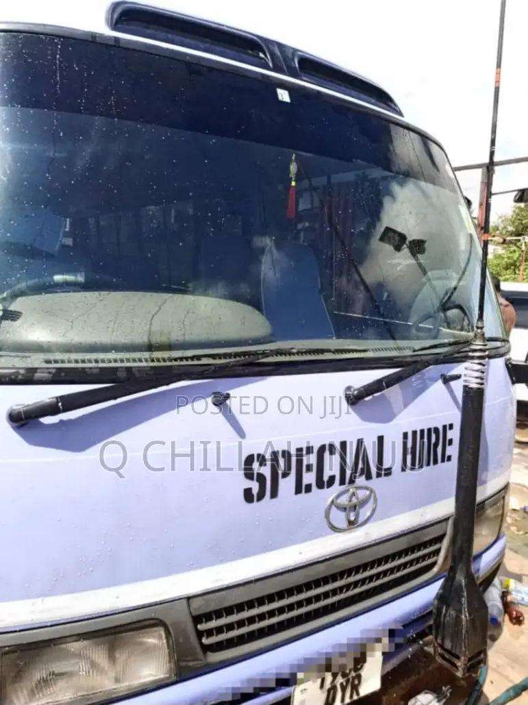 Toyota Coaster 2000 Blue