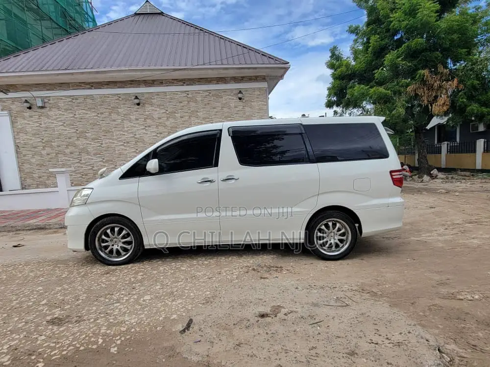 Toyota Alphard 2009 White