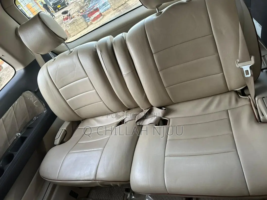 Toyota Alphard 2006 Silver
