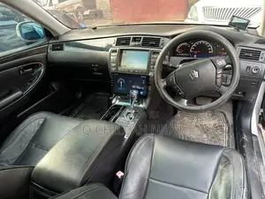 Toyota Crown 2006 Silver