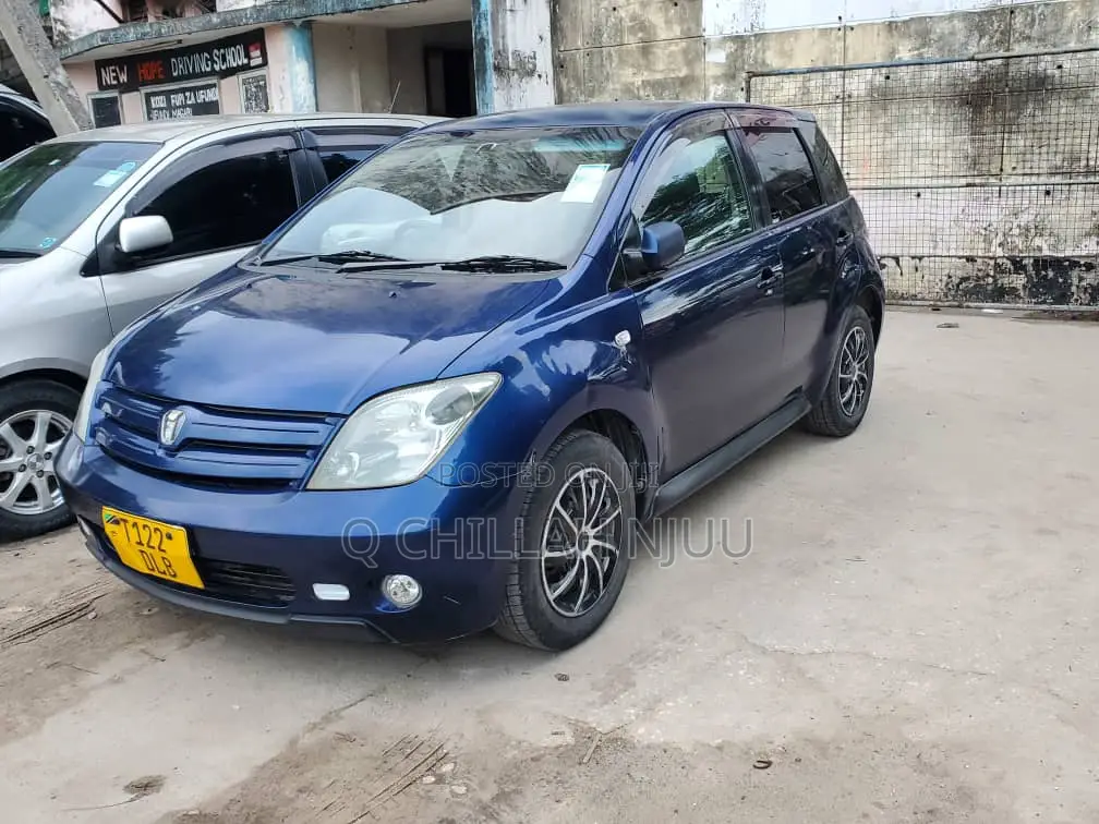Toyota IST 2003 Blue