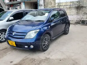 Toyota IST 2003 Blue