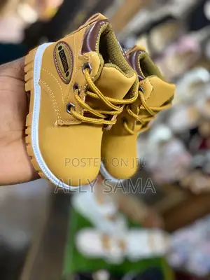 KIDS Unisex Boots Quality