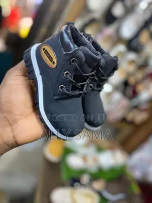 KIDS Unisex Boots Quality