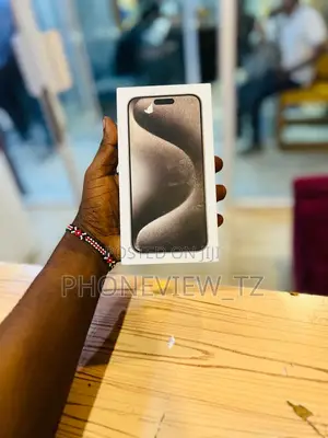 New Apple iPhone 15 Pro Max 256 GB Gray