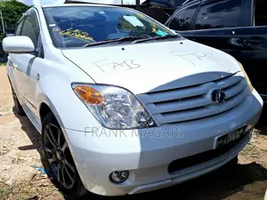 Toyota IST 2007 White
