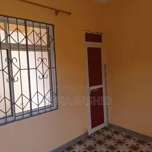 1bdrm Apartment in Kimara for rent