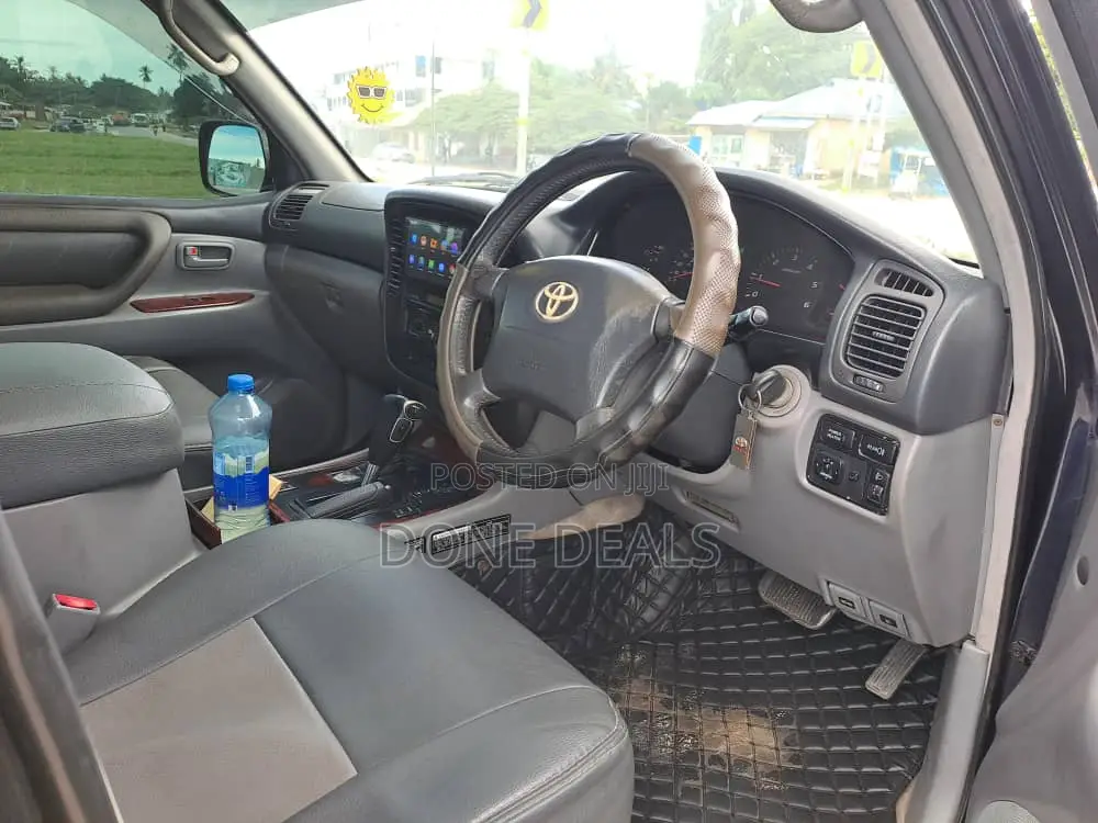 Toyota Land Cruiser 2001 Blue