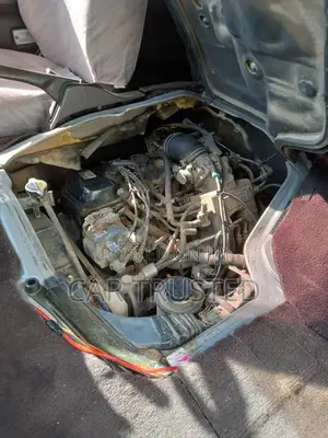 Toyota HiAce 2002 Silver