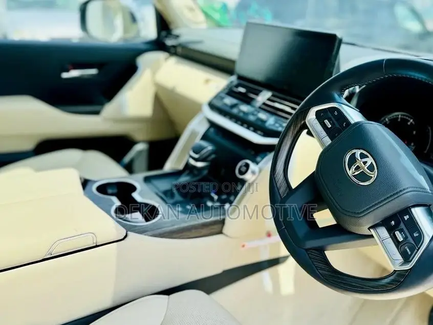 New Toyota Land Cruiser 3.3 Diesel 4WD 2022 White