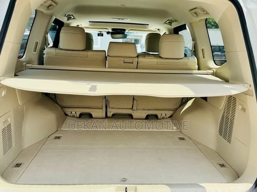 New Toyota Land Cruiser 3.3 Diesel 4WD 2022 White