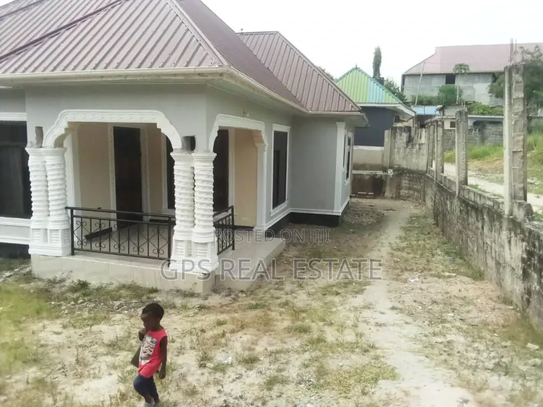 3bdrm House in Kinyerezi, Kinondoni for sale