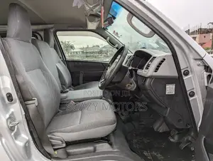 Toyota Quantum 2007 Silver