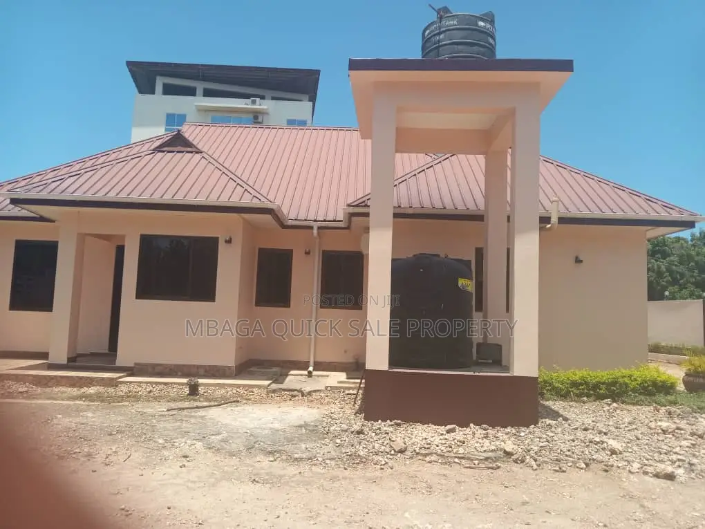 3bdrm House in Masaki for rent