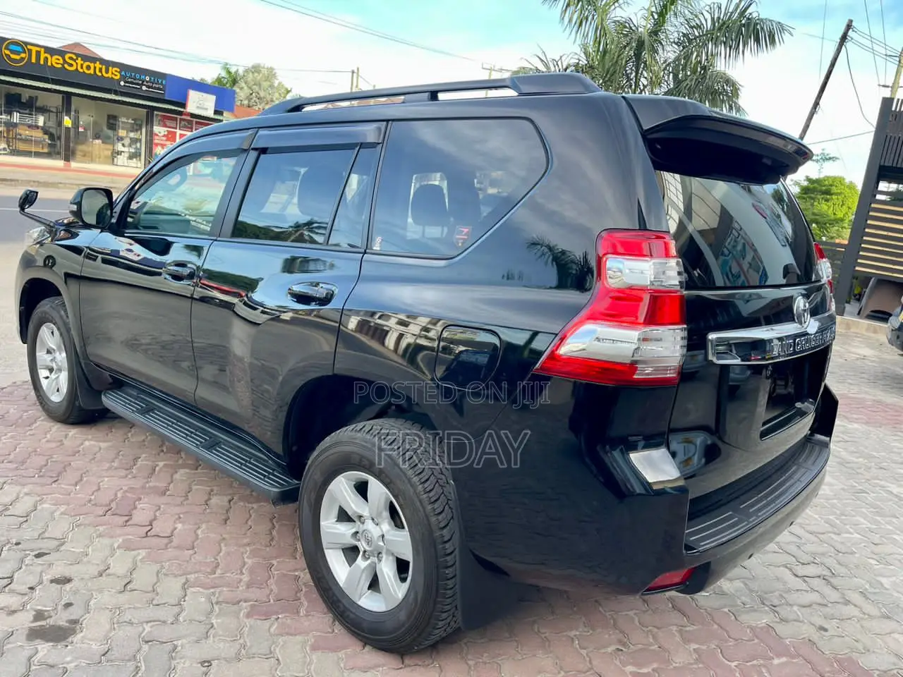 Toyota Land Cruiser 2016 Black