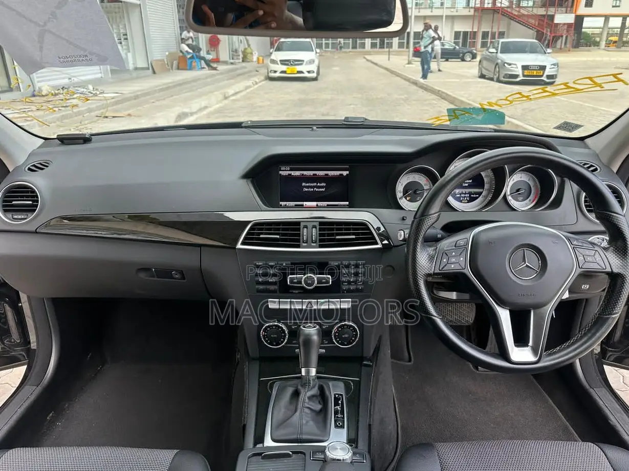 Mercedes-Benz C-Class C 180 (W204) 2013 Black