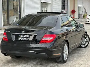 Mercedes-Benz C-Class C 180 (W204) 2013 Black