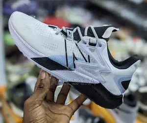 Mens Sneakers New Balance Original