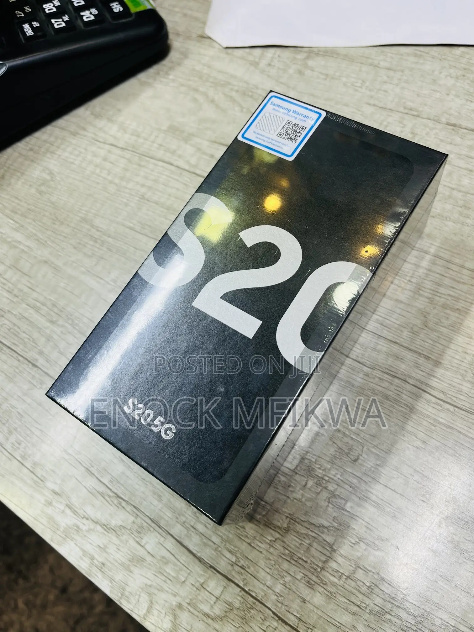 New Samsung Galaxy S20 128 GB Gray